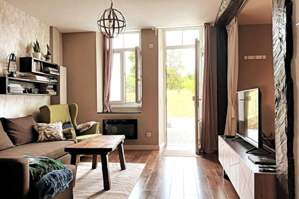 Chatescos - Estudio En Chateau Екстер'єр фото